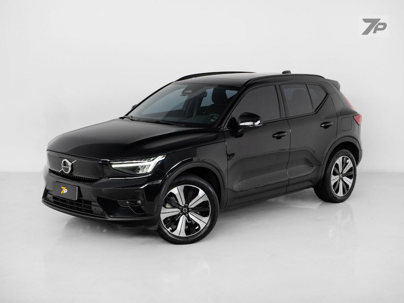 Foto do veículo VOLVO XC40  6 PLUS 2023 42.000 KM 193.500,00