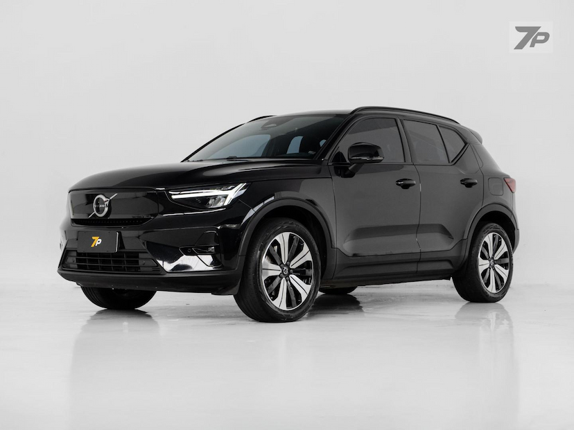 Foto do veículo VOLVO XC40  6 PLUS 2023 42.000 KM 193.500,00