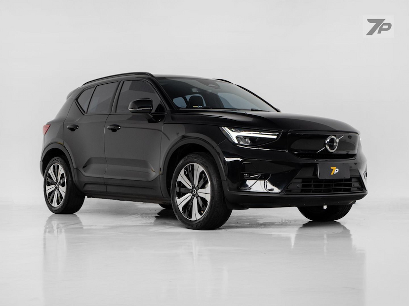 Foto do veículo VOLVO XC40  6 PLUS 2023 42.000 KM 193.500,00