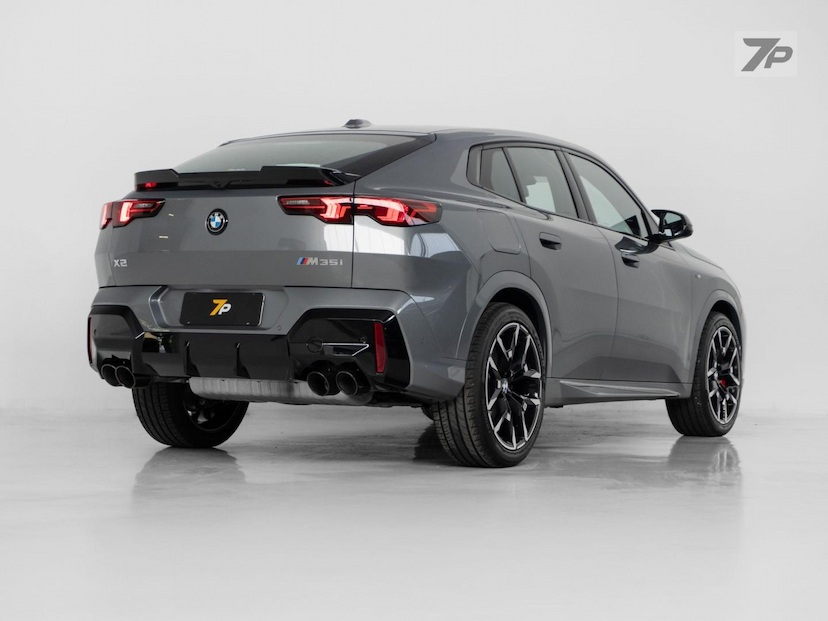 Foto do veículo BMW X2  M35I 2025 6.774 KM 474.000,00