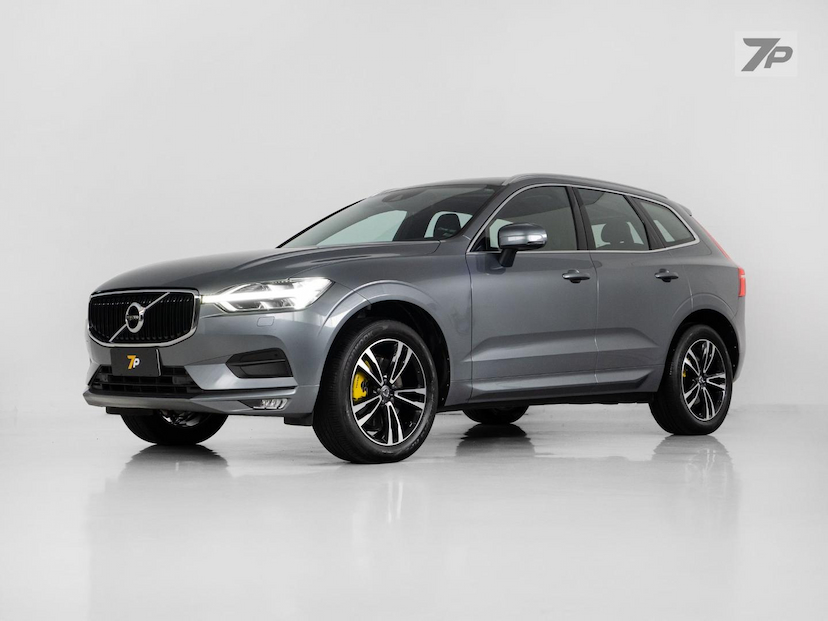 Foto do veículo VOLVO XC60  D5 MOMENTUM 2020 74.000 KM 174.900,00