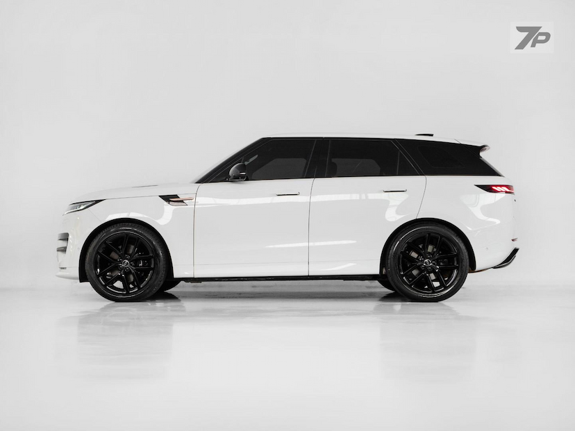 Foto do veículo LAND ROVER RANGE ROVER SPORT LR RRS D350 HSED 2023 22.190 KM 743.500,00