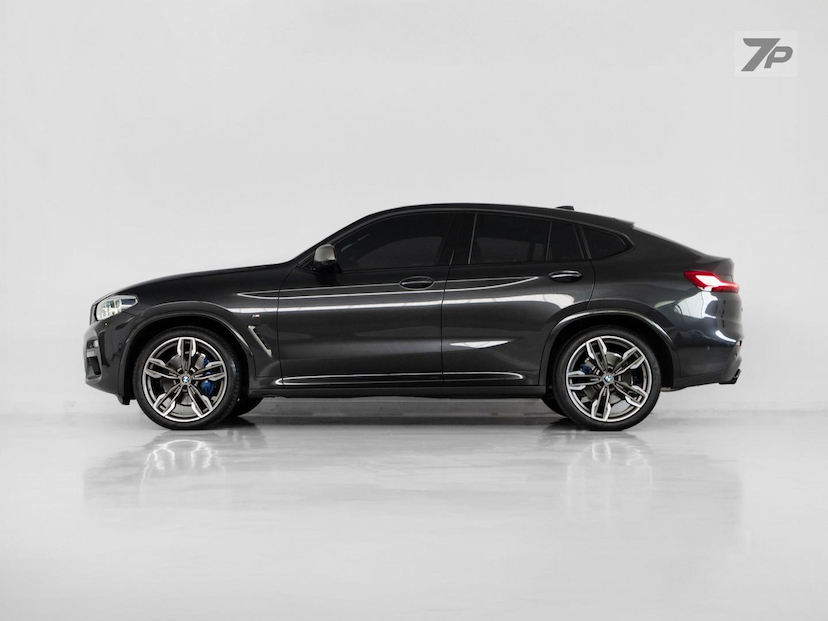 Foto do veículo BMW X4  M40I 2021 40.605 KM 339.000,00