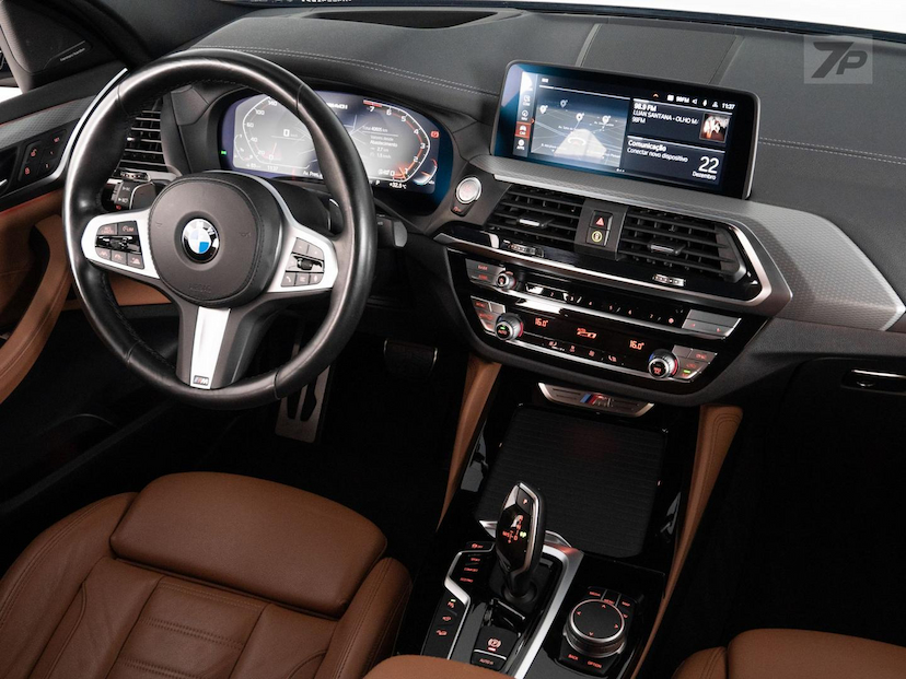 Foto do veículo BMW X4  M40I 2021 40.605 KM 339.000,00