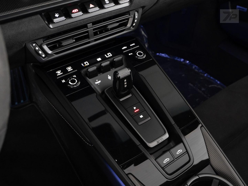 Foto do veículo PORSCHE 911  TARGA 4GTS 2022 9.238 KM 1.044.500,00