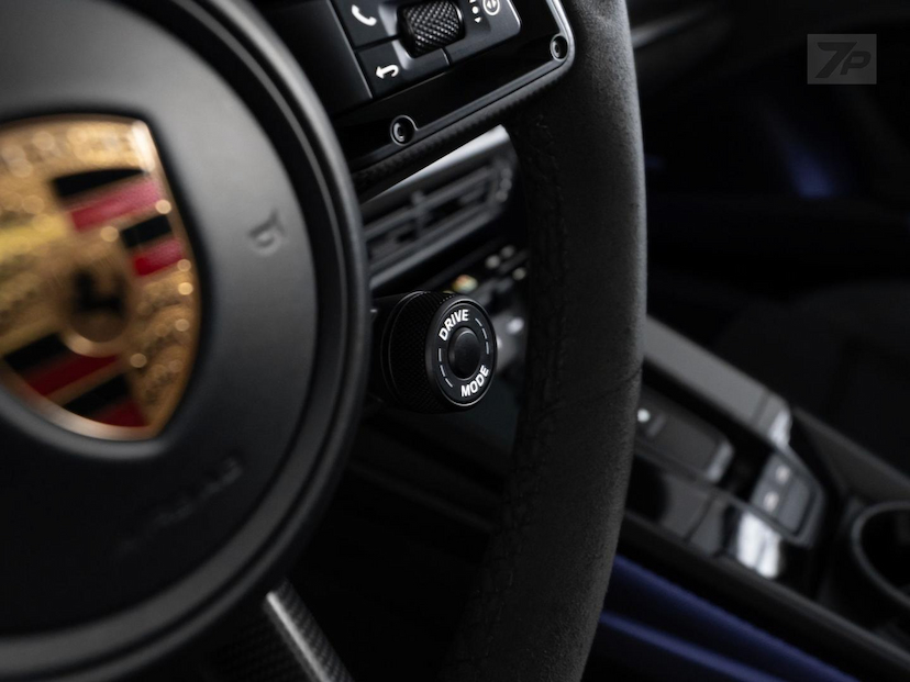 Foto do veículo PORSCHE 911  TARGA 4GTS 2022 9.238 KM 1.044.500,00