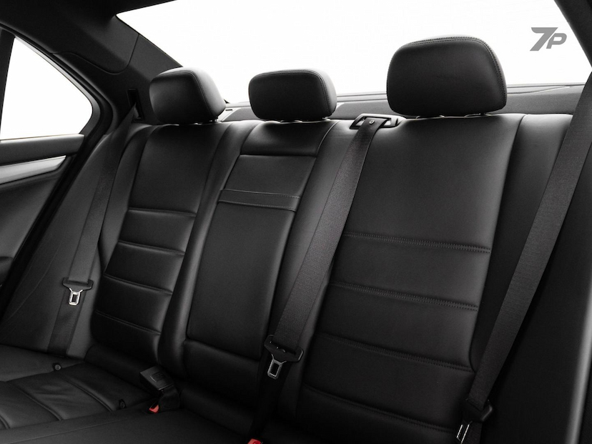 Foto do veículo MERCEDES-BENZ C 63 AMG  2013 62.000 KM 338.500,00