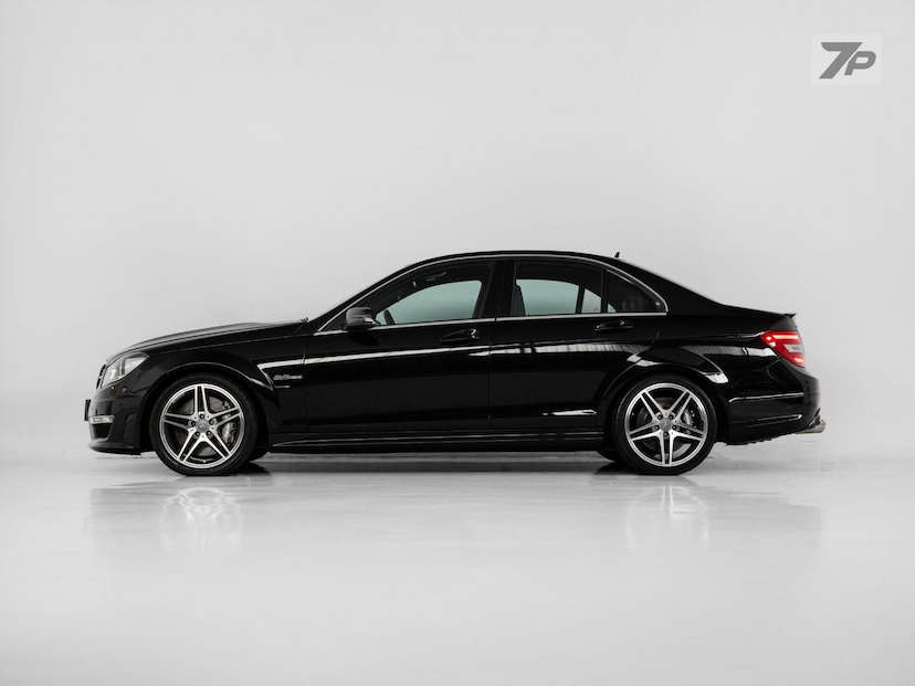 Foto do veículo MERCEDES-BENZ C 63 AMG  2013 62.000 KM 338.500,00