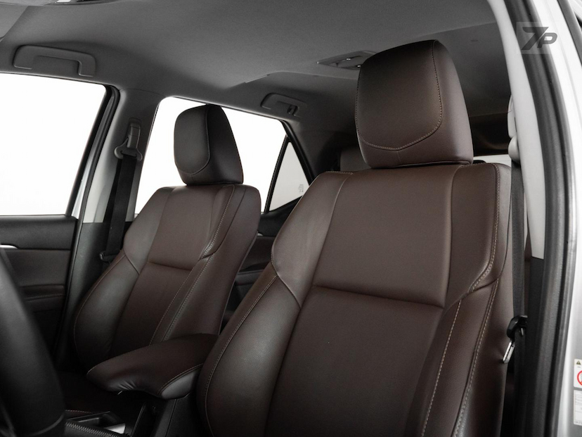 Foto do veículo TOYOTA HILUX  SWSRXA4FD 2017 121.900 KM 219.800,00