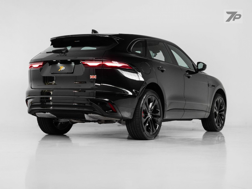 Foto do veículo JAGUAR F-PACE FPACE PHEV RD SE 2024 7.693 KM 383.000,00