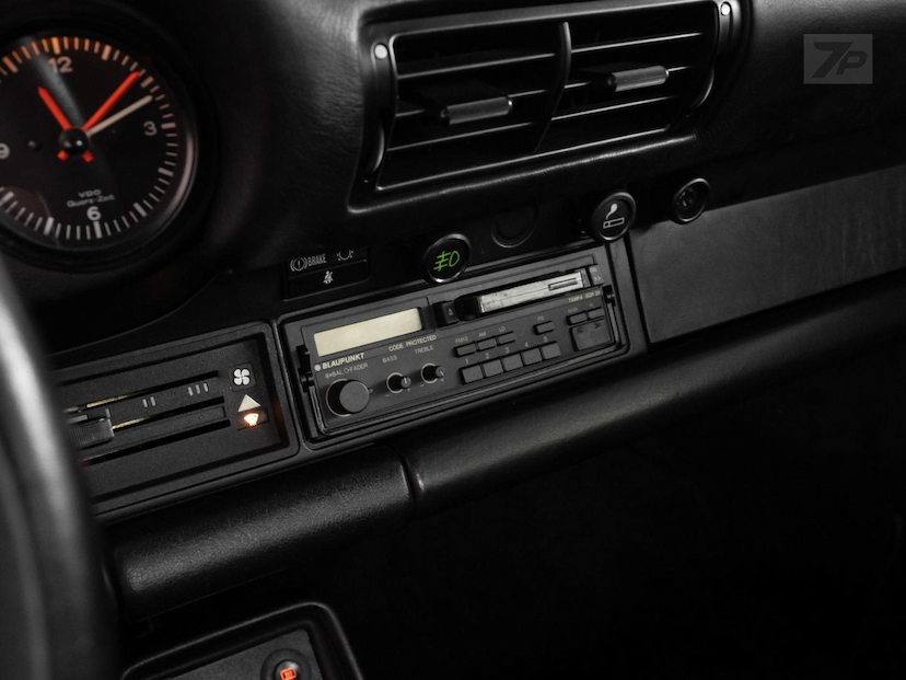 Foto do veículo PORSCHE 911  TURBO 1986 87.610 KM 1.680.000,00