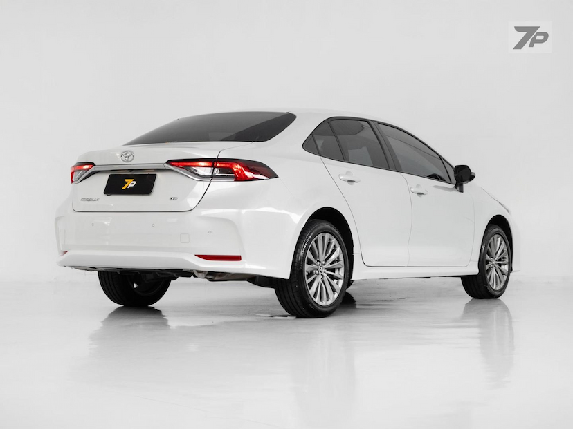 Foto do veículo TOYOTA COROLLA  XEI 20 2024 8.662 KM 147.900,00