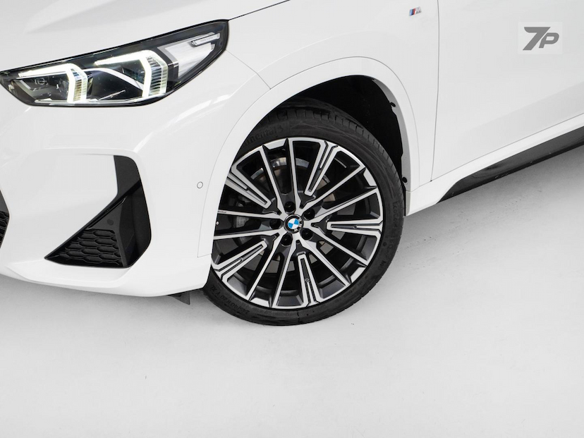 Foto do veículo BMW X1  S20I M SPORT 2025 15.180 KM 339.000,00