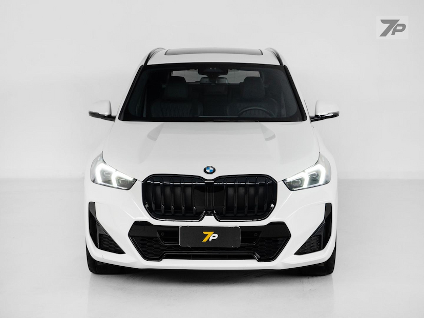 Foto do veículo BMW X1  S20I M SPORT 2025 15.180 KM 339.000,00