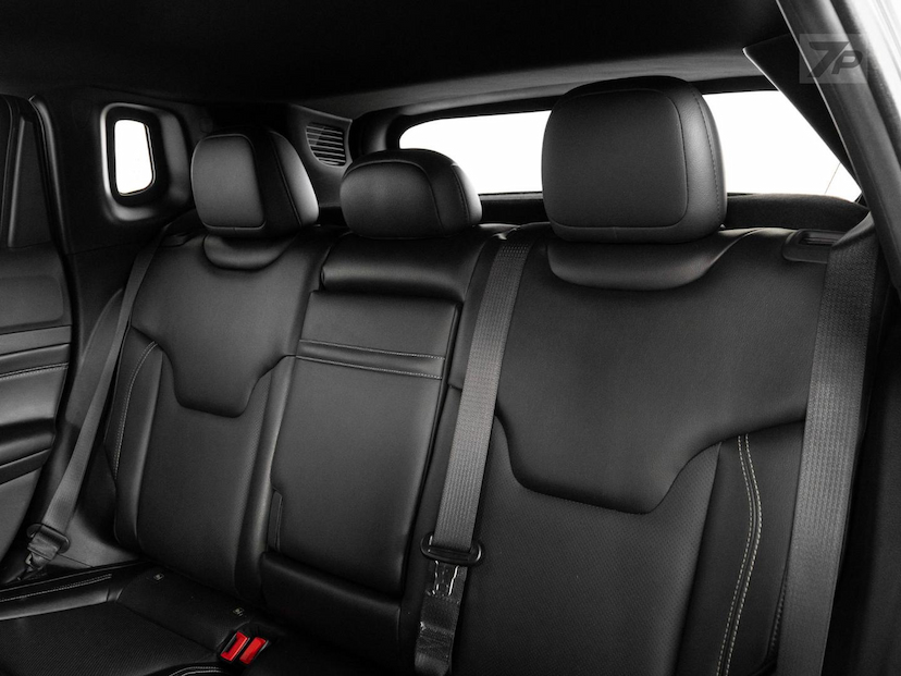 Foto do veículo JEEP COMPASS  LONG. T270 1.3 TB 4X2 FLEX AUT. 2022 20.895 KM 172.000,00