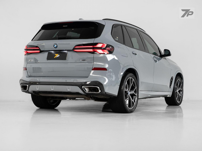 Foto do veículo BMW X5  XDRIVE50E MSP 2024 26.115 KM 589.000,00
