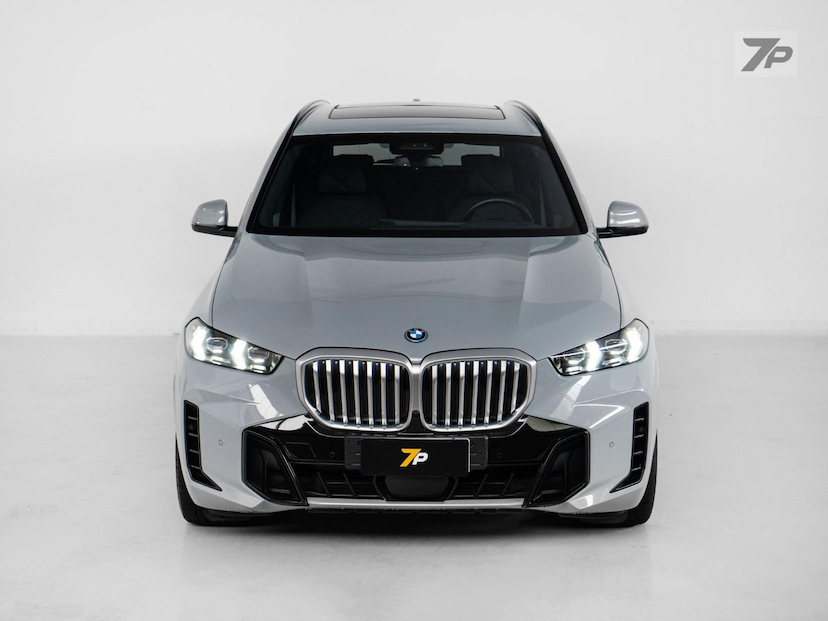 Foto do veículo BMW X5  XDRIVE50E MSP 2024 26.115 KM 589.000,00