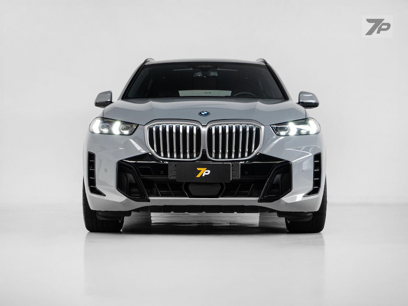 Foto do veículo BMW X5  XDRIVE50E MSP 2024 26.115 KM 589.000,00