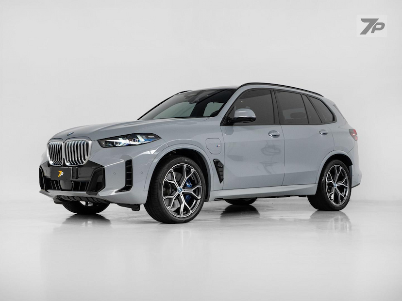 Foto do veículo BMW X5  XDRIVE50E MSP 2024 26.115 KM 589.000,00