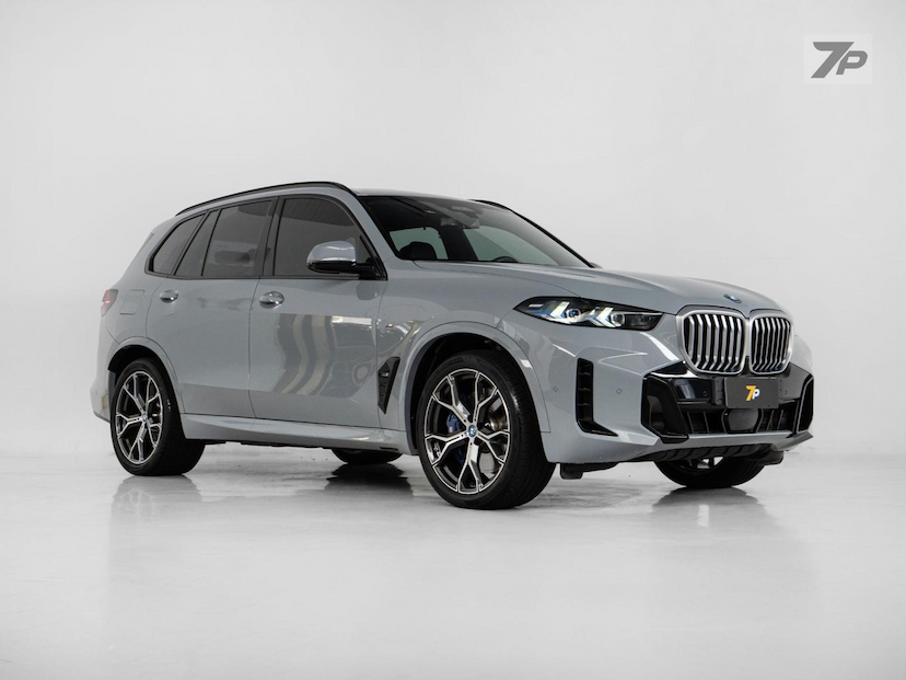Foto do veículo BMW X5  XDRIVE50E MSP 2024 26.115 KM 589.000,00