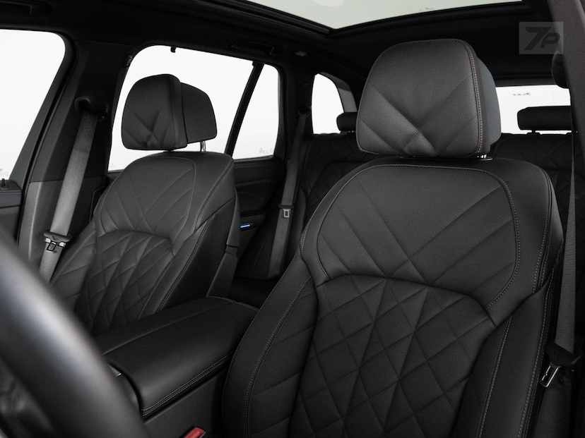 Foto do veículo BMW X5  XDRIVE50E MSP 2024 26.115 KM 589.000,00