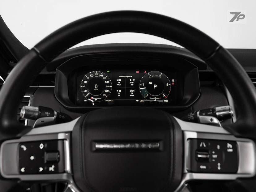 Foto do veículo LAND ROVER DISCOVERY DISC D300 HSE 2022 44.246 KM 424.000,00