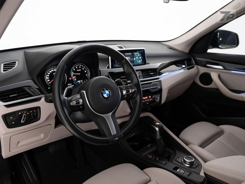 Foto do veículo BMW X1  S201 ACTIVE FLEX 2022 52.945 KM 172.000,00