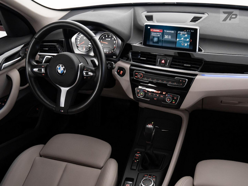 Foto do veículo BMW X1  S201 ACTIVE FLEX 2022 52.945 KM 172.000,00