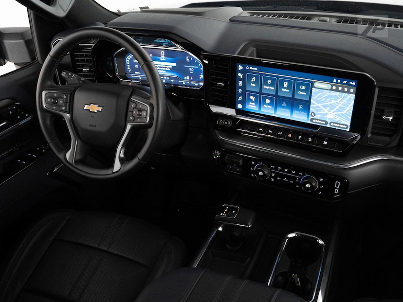 Foto do veículo CHEVROLET SILVERADO  HC 2024 23.201 KM 399.000,00
