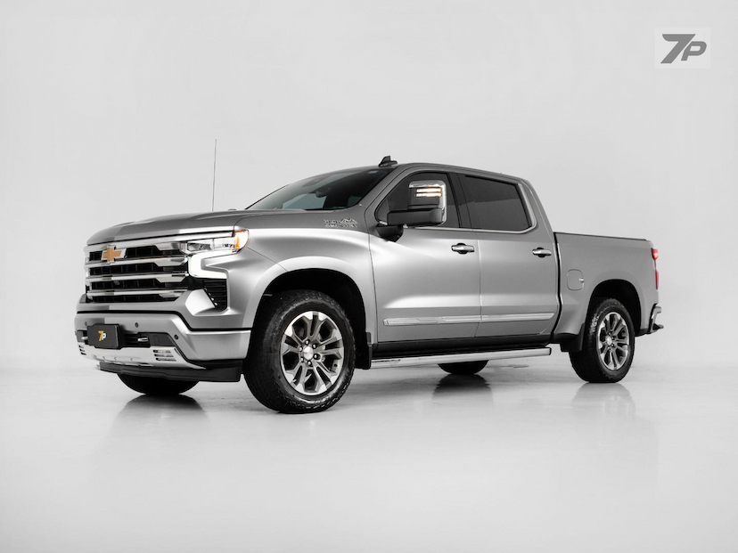 Foto do veículo CHEVROLET SILVERADO  HC 2024 23.201 KM 399.000,00