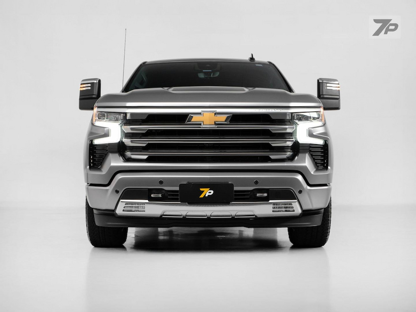 Foto do veículo CHEVROLET SILVERADO  HC 2024 23.201 KM 399.000,00
