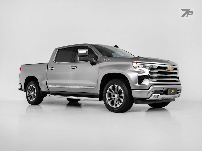 Foto do veículo CHEVROLET SILVERADO  HC 2024 23.201 KM 399.000,00