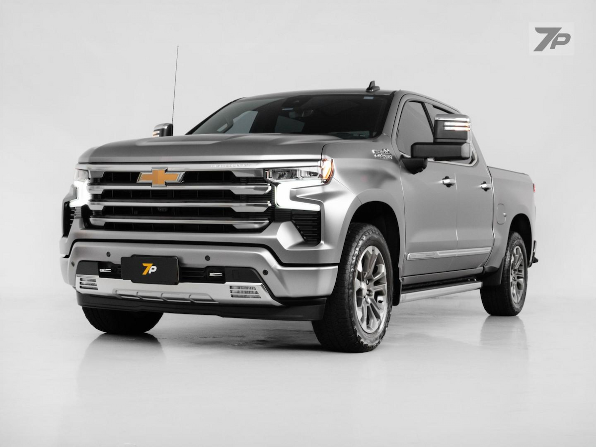 Foto do veículo CHEVROLET SILVERADO  HC 2023/2024 23.201 KM R$ 399.000,00