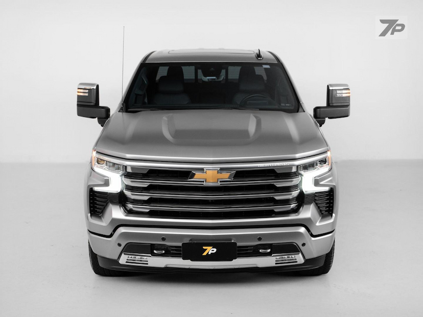 Foto do veículo CHEVROLET SILVERADO  HC 2024 23.201 KM 399.000,00