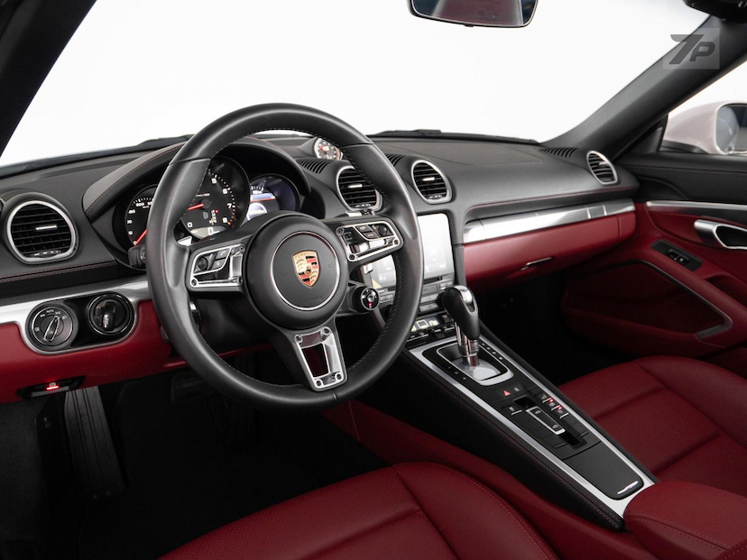 Foto do veículo PORSCHE 718  2.0 16V H4 GASOLINA BOXSTER PDK 2024 6.300 KM 620.000,00