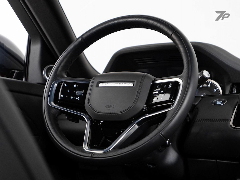 Foto do veículo LAND ROVER RANGE ROVER EVOQUE P250FF HSERD 2023 15.373 KM 300.000,00