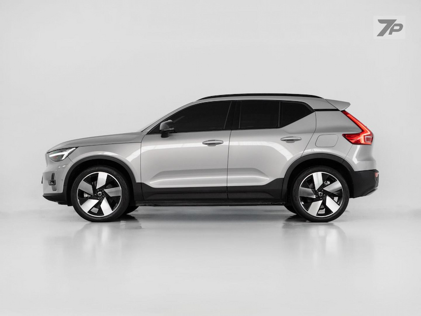 Foto do veículo VOLVO XC40 XC 40 RECHARGE PE 2023 15.580 KM 219.800,00