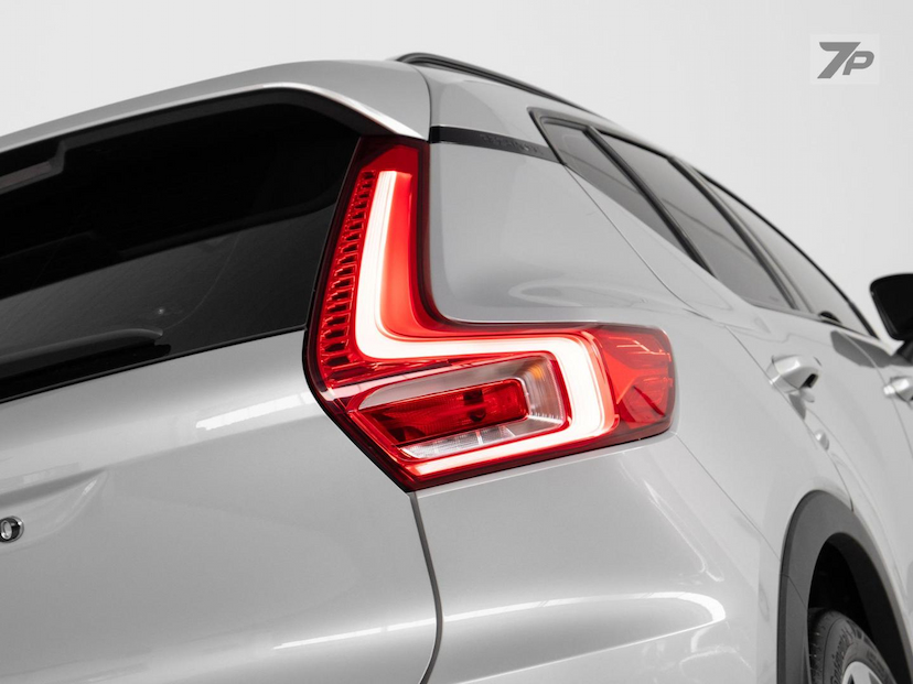 Foto do veículo VOLVO XC40 XC 40 RECHARGE PE 2023 15.580 KM 219.800,00