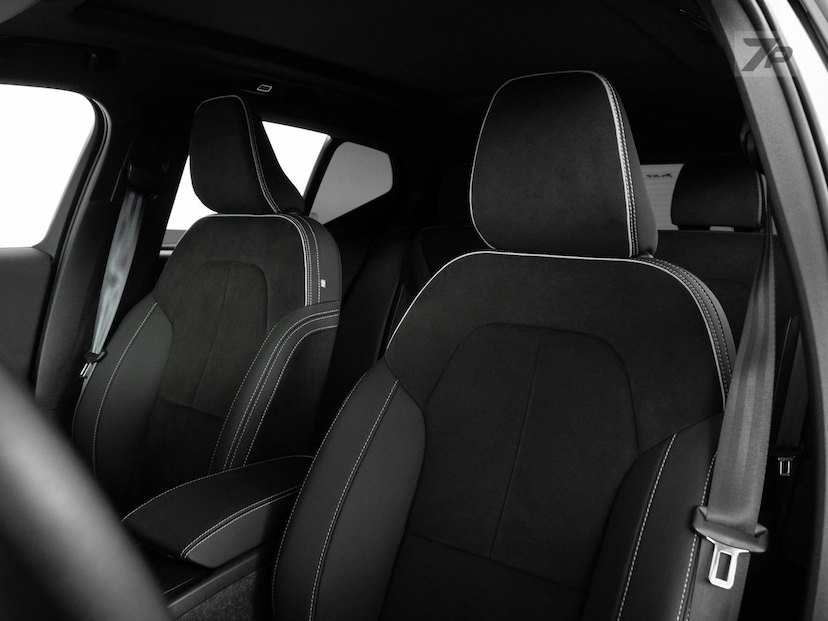 Foto do veículo VOLVO XC40 XC 40 RECHARGE PE 2023 15.580 KM 219.800,00