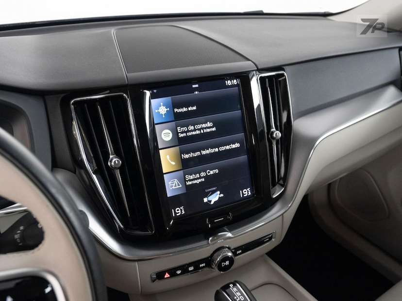 Foto do veículo VOLVO XC60  2.0 T5 MOM 2019 59.855 KM 168.900,00