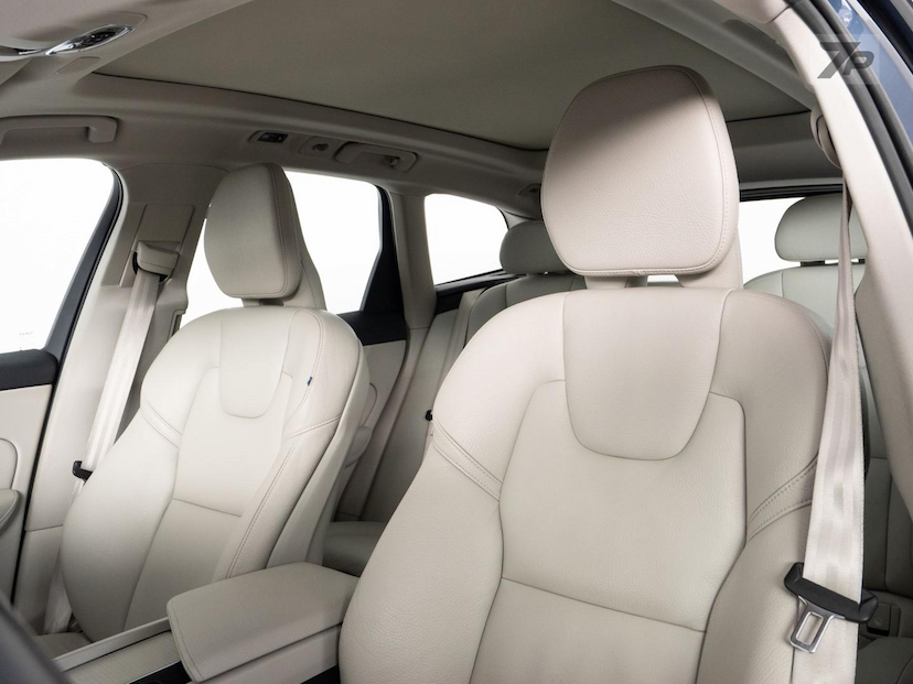 Foto do veículo VOLVO XC60  2.0 T5 MOM 2019 59.855 KM 168.900,00