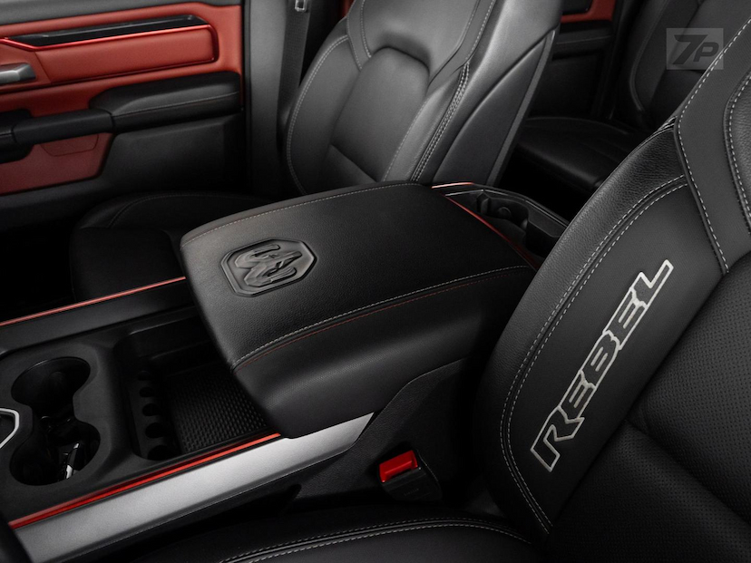 Foto do veículo RAM 1500  REBEL HEMI 2022 31.507 KM 348.500,00