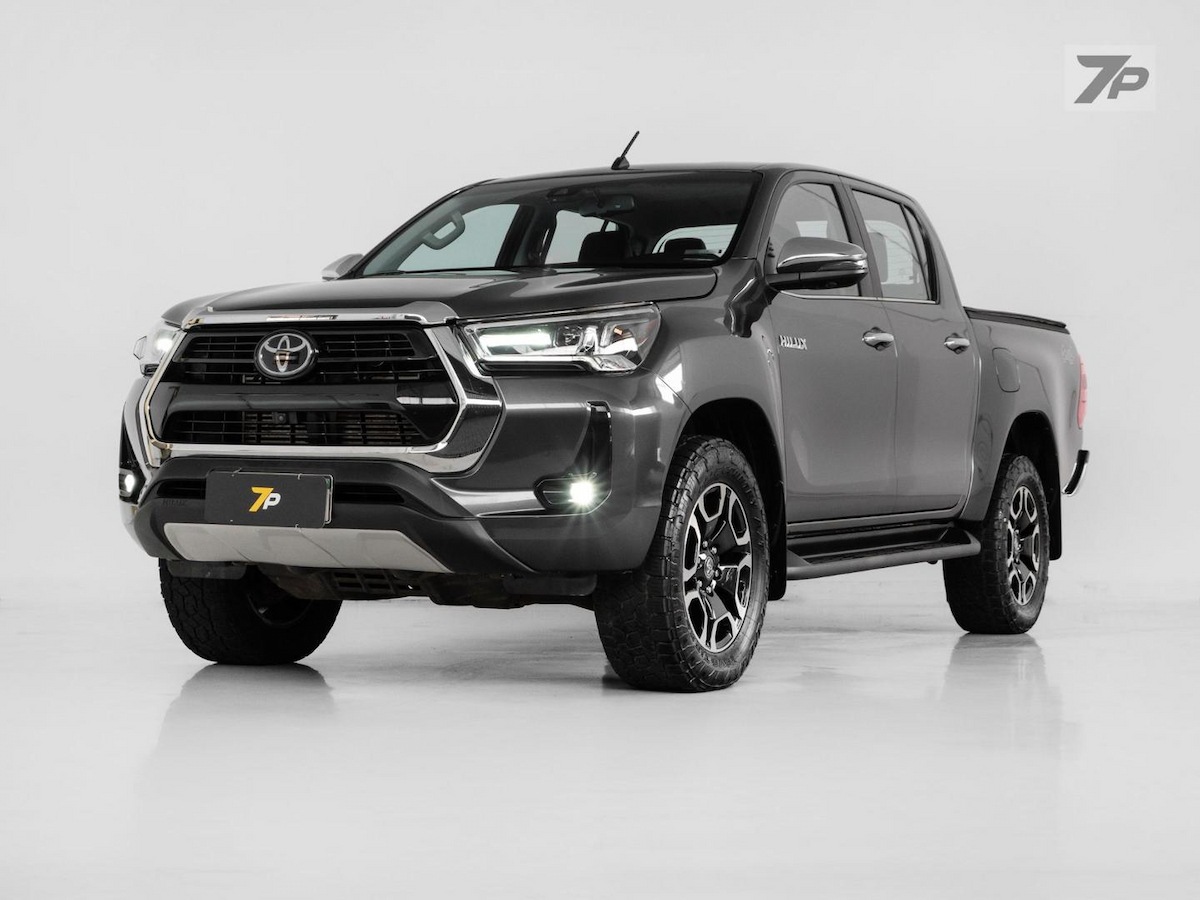 Foto do veículo TOYOTA HILUX  2.8 SRX 4X4 2.8 TDI 16V DIESEL AUT 2023/2023 74.085 KM R$ 248.500,00