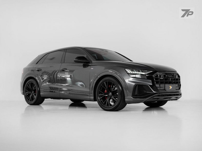 Foto do veículo AUDI Q8  3.0TFSI 2021 36.960 KM 389.000,00