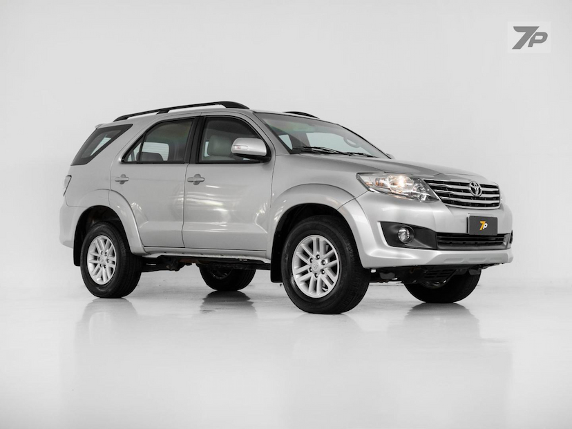 Foto do veículo TOYOTA HILUX  SW4 SR 4X2 2.7/ 2.7 FLEX 16V AUT 2013 89.194 KM 119.500,00