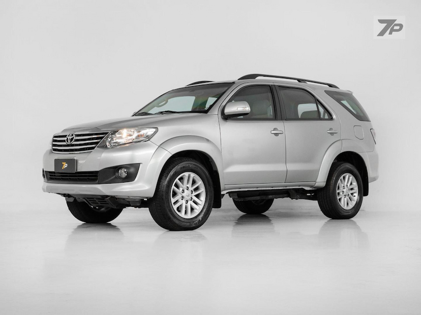 Foto do veículo TOYOTA HILUX  SW4 SR 4X2 2.7/ 2.7 FLEX 16V AUT 2013 89.194 KM 119.500,00