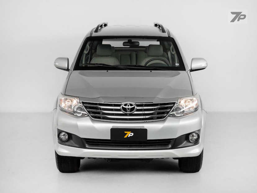 Foto do veículo TOYOTA HILUX  SW4 SR 4X2 2.7/ 2.7 FLEX 16V AUT 2013 89.194 KM 119.500,00