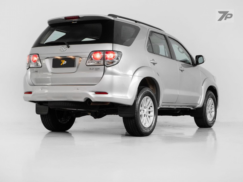 Foto do veículo TOYOTA HILUX  SW4 SR 4X2 2.7/ 2.7 FLEX 16V AUT 2013 89.194 KM 119.500,00
