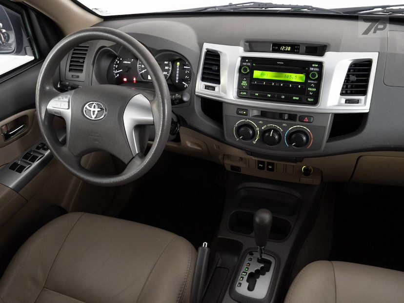 Foto do veículo TOYOTA HILUX  SW4 SR 4X2 2.7/ 2.7 FLEX 16V AUT 2013 89.194 KM 119.500,00
