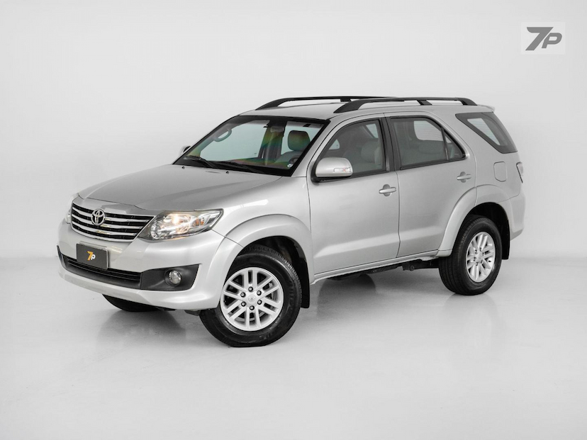 Foto do veículo TOYOTA HILUX  SW4 SR 4X2 2.7/ 2.7 FLEX 16V AUT 2013 89.194 KM 119.500,00
